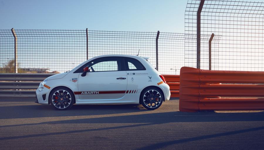  Abarth 595 Competizione Dubai Autodrome Official Vehicle (312) 2019 года  (фото 3 из 17)